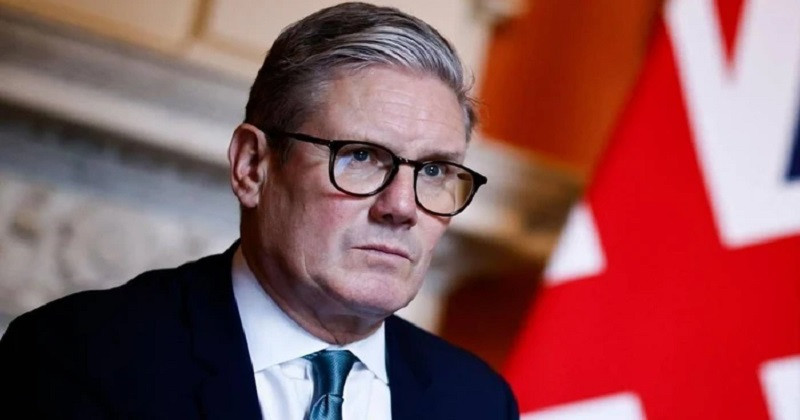 পদত্যাগের চাপে ব্রিটিশ প্রধানমন্ত্রী কিয়ার স্টারমার