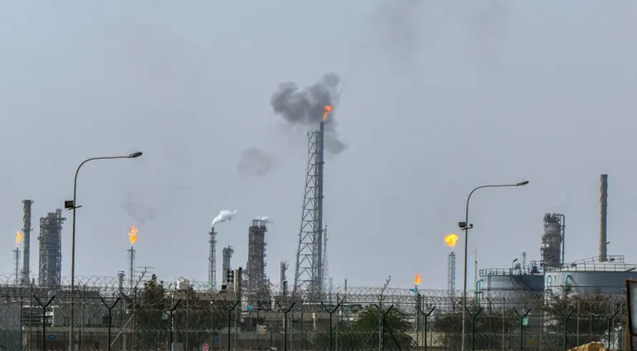 কুয়েতে পানি ও তেল শোধনাগারে মিসাইল-ড্রোন হামলা